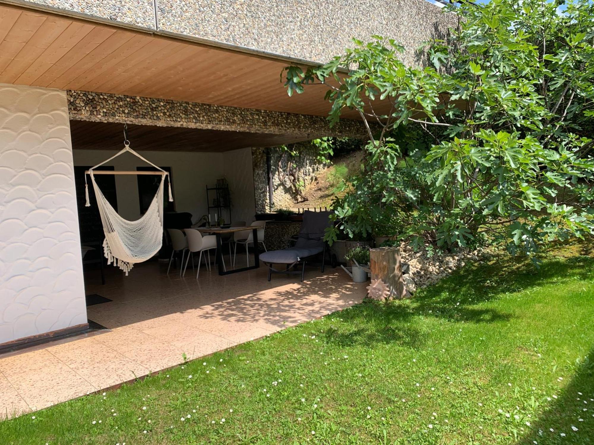 Ruhig, Sonnig Und Etwas Speziell Apartment Hilzingen Bagian luar foto